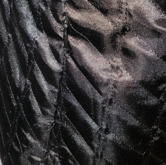 White House Black Market Women's Size Medium Quilted Black Puffer Vest - Picture 9 of 9